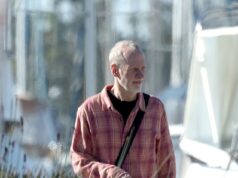 Il chitarrista dei No Doubt, Tom Dumont, viene visto per la prima volta dopo la rivelazione della diagnosi shock di Parkinson