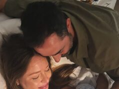 Il giudice di MasterChef Australia Andy Allen e la sua affascinante moglie danno il benvenuto al loro primo figlio, rivelando il suo dolce nome