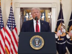 Trump minaccia di distruggere le infrastrutture iraniane, dicendo che il suo governo “sa cosa bisogna fare”