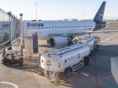 Le preoccupazioni per la fornitura di carburante per aerei crescono mentre la guerra contro l’Iran si trascina e le compagnie aeree tagliano i voli