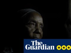 Recensione Le notti hanno ancora l’odore della polvere da sparo: scavando nei ricordi della guerra civile in Mozambico