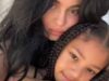Kylie Jenner ricorda di aver pianto guardando “KUWTK” con Stormi