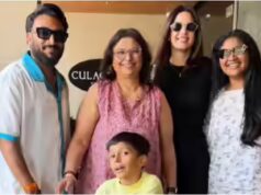 Natasa posa con la madre di Hardik durante la sua relazione con Mahieka