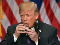 Trump pensa che bere soda uccida le cellule tumorali: “È appena spremuto, quanto potrebbe essere dannoso?”