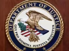 Un uomo della Florida inganna una donna anziana inducendola a pagare 600.000 dollari in oro attraverso il programma di un “hacker fantasma”.