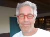 “È ora di dire addio”: la nota di suicidio di Jeffrey Epstein rivelata tramite l’account di un ex compagno di cella, rimane sigillata dal tribunale