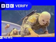 Le forze iraniane mascherate sembrano sequestrare navi in un video messo in scena