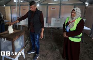 I palestinesi in Cisgiordania e alcuni a Gaza votano alle elezioni locali