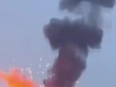 Guarda: Esplosione nel sito chiave della raffineria di petrolio del Bahrein dopo l’attacco missilistico all’Iran