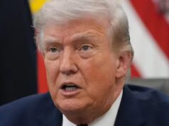 Trump sostiene che i curdi “hanno tenuto le armi statunitensi inviate ai manifestanti iraniani”; vede “buone possibilità” di un accordo entro lunedì