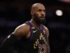 LeBron James ha bisogno di un altro miracolo per portare i Lakers senza Doncic, Reaves