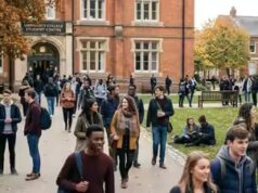 Secondo un sondaggio, le iscrizioni degli studenti indiani ricadono nel 76% delle università del Regno Unito