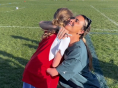 Come una bambina di 9 anni ha trovato in una stella del calcio di Denver un modello che le cambia la fiducia in se stessa