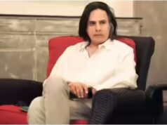 Rahul Roy ROMPE IL SILENZIO nel trollare sui suoi rulli virali
