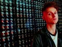 Partecipazione all’Eurovision nel Regno Unito Look Mum No Il laptop è inondato di supporto per la nascita del bambino