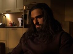 EastEnders unisce le forze con i Samaritani mentre Ravi Gulati pensa di togliersi la vita