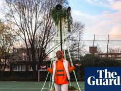 Ehi, nonno, bo! La donna rivendica la danza del palo della cuccagna con dancehall e drum’n’bass
