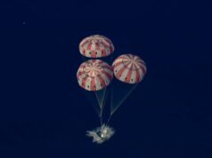 L’equipaggio di Artemis 2 effettua un ammaraggio trionfale al termine del primo viaggio dell’umanità attorno alla Luna dal 1972