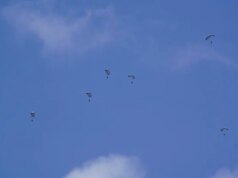 Video e immagini mostrano le forze d’élite alla ricerca dell’equipaggio disperso di una nave americana