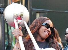 Atleta da 1 milione di dollari: Jackie Younger, secondo quanto riferito gli assi accettano un accordo storico