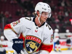 Eetu Luostarinen dei Panthers è stato multato di $ 5.000 per high-sticking