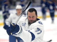 Allenatore fulmineo: Victor Hedman ‘dubbio’ di giocare al primo turno