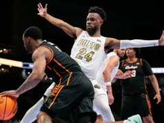 L’Oklahoma va OT e batte il Colorado nei quarti di finale del School Basketball Crown