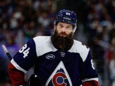 I chief della NHL concludono la serie della stagione come Avalanche Battle Stars