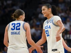 Nella rivincita delle Ultimate 4, l’UCLA resolve di risolvere la dura difesa del Texas