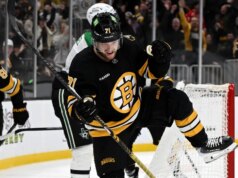 Riepilogo NHL: Viktor Arvidsson mette a segno una tripletta mentre i Bruins prolungano la serie di vittorie consecutive