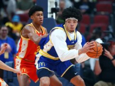 SF Tyran Stokes, la matricola numero 1 in arrivo, si impegna in Kansas