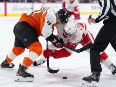 Alex DeBrincat, Purple Wings, ottiene una vittoria su strada fondamentale sui Flyers