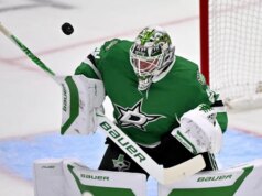 Jake Oettinger, Stars Clean Jets