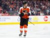 I Flyers si avvicinano alla posizione di playoff con una vittoria dominante sugli Islanders