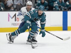 Gli squali gestiscono i Leafs e rimangono nel vivo della corsa alle wild card