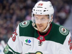 Wild D Jonas Brodin (parte inferiore del corpo) eliminato contro le Stars in Gara 6