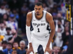 Ancora molti in gioco mentre gli Spurs ospitano i 76ers