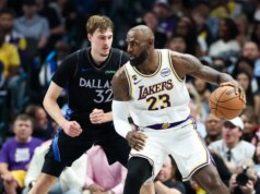 Cooper Flagg ne mette 45 mentre i Mavs tengono a bada i Lakers che fanno male