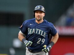 Dopo una serie di sconfitte per 1 run, M è determinato a crollare nello scontro contro i Rangers