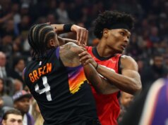 I Rockets combattono per continuare la serie di vittorie consecutive, la prossima sfida contro i 76ers incoerenti