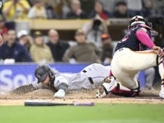 Gavin Sheets dà a Padres un altro homer contro i Rockies