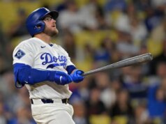 Riepilogo della MLB: i Dodgers lasciano i Rangers durante la terza HR della notte di Max Muncy