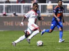 Cincinnati segna in ritardo per pareggiare Toronto