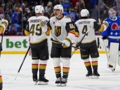 I Golden Knights cercano di continuare lo slancio contro i Jets