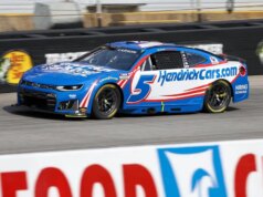 Kyle Larson cerca di difendere il titolo all’AdventHealth 400 del Kansas