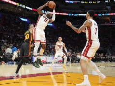 Il Warmth sconfigge gli Hawks nel finale della stagione regolare, passando a Charlotte per il play-in sport