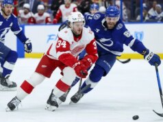 I fulmini tengono a bada la carica tardiva di Pink Wings per la vittoria agli straordinari