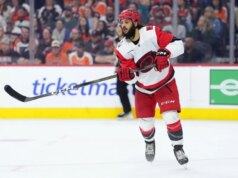 Gli Hurricanes completano la preparazione ai playoff contro gli Islanders