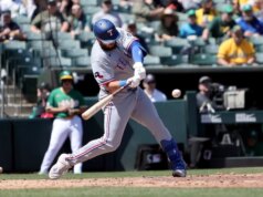 I Rangers esplodono per il nono inning, serie divisa con A’s
