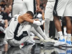 Victor Wembanyama (commozione cerebrale) in viaggio con gli Spurs